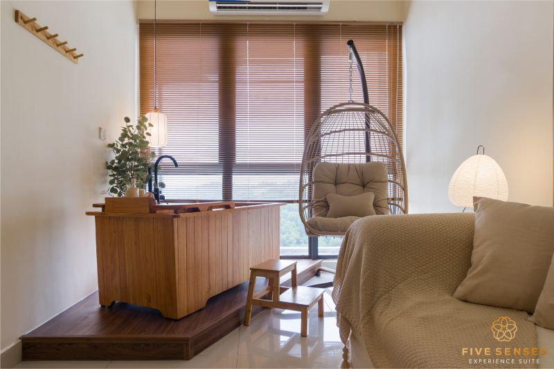 Japandi Premium Studio with Bathtub - room photo 10